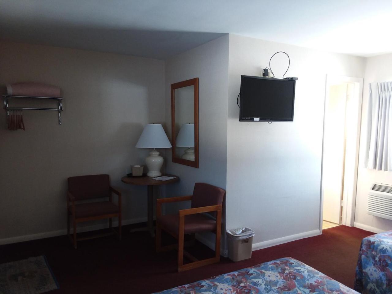 Budget Host Inn - Manistique Exterior foto
